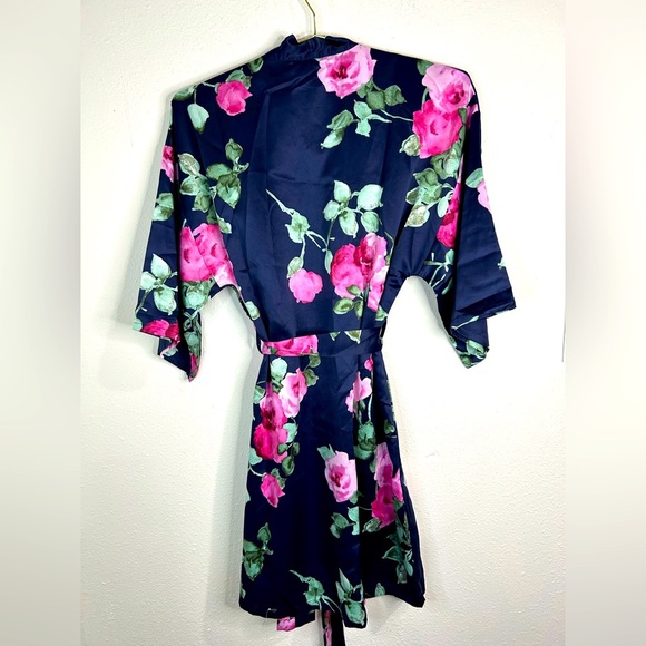 APT. 9 Women’s Satin Floral Kimono Robe Short Lightweight Lounge Navy Small - Picture 9 of 9